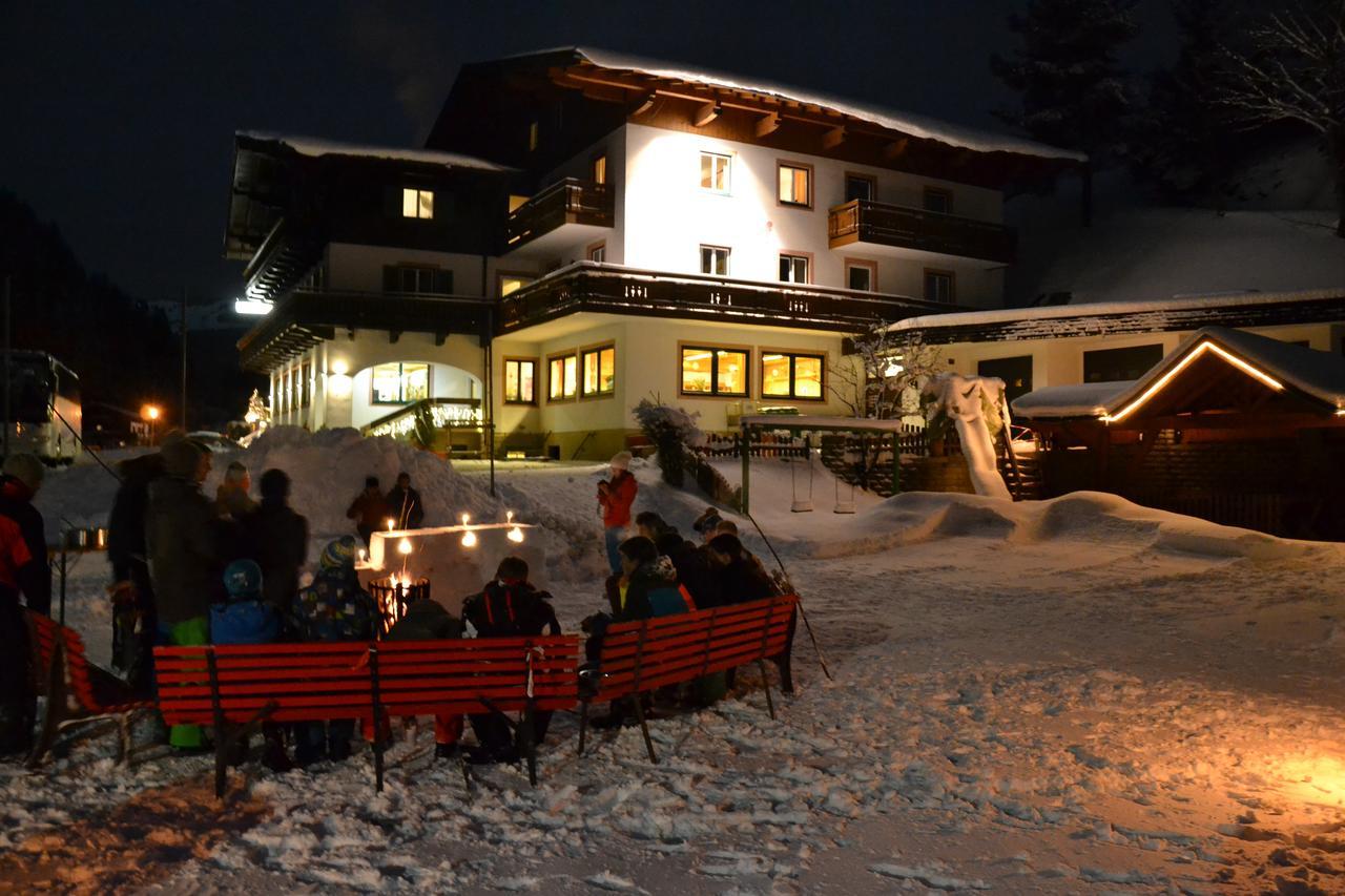 Jugendpension Müllauerhof Saalbach Exterior foto